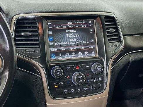 Used 2017 Jeep Grand Cherokee Limited w/ Luxury Group II RWD image 13