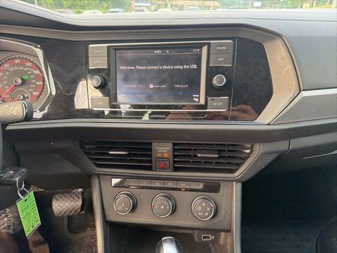 Used 2019 Volkswagen Jetta S FWD image 21