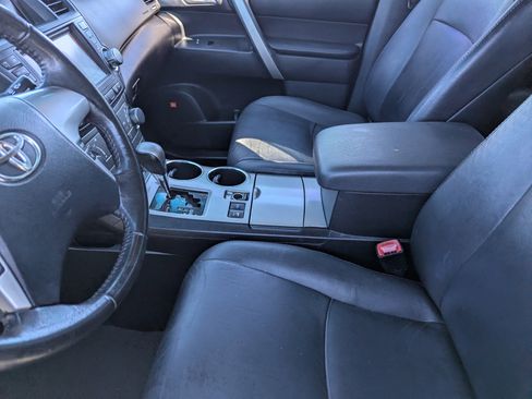 Used 2012 Toyota Highlander 4WD image 18