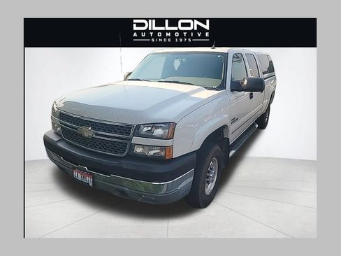 Used 2005 Chevrolet Silverado 2500 LT w/ Heavy-Duty Power Package AWD/4WD image 1