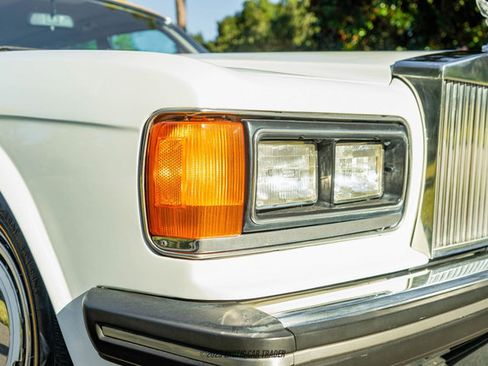 Used 1990 Rolls-Royce Silver Spur II image 51