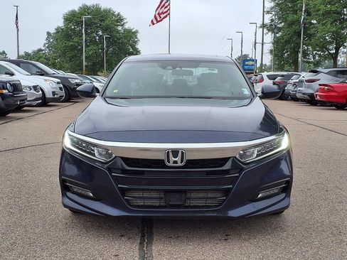 Used 2018 Honda Accord EX image 2