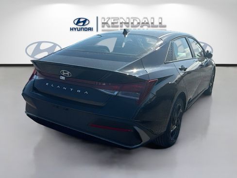 New 2026 Hyundai Elantra Sport image 6