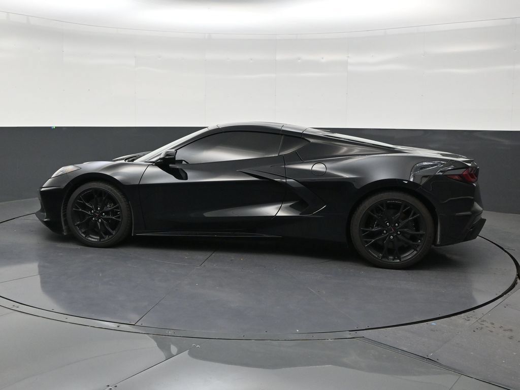 Used 2025 Chevrolet Corvette Stingray Preferred Cpe w/ Stealth Interior Trim Package RWD image 2