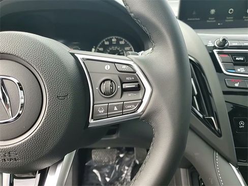 New 2026 Acura RDX SH-AWD image 17