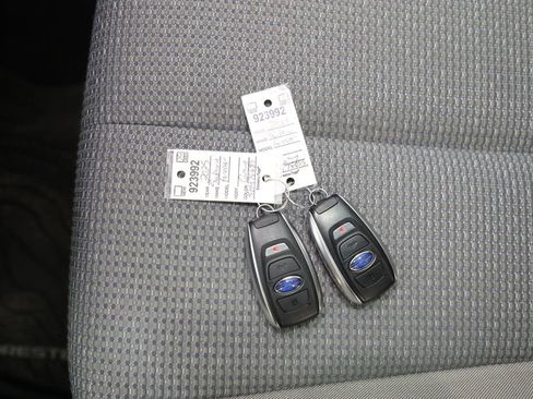 Used 2025 Subaru Forester Premium image 22