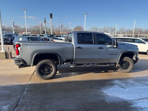 Used 2026 Chevrolet Silverado 2500 ZR2 image 4
