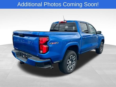 Used 2023 Chevrolet Colorado LT w/ LT Convenience Package III AWD/4WD image 9