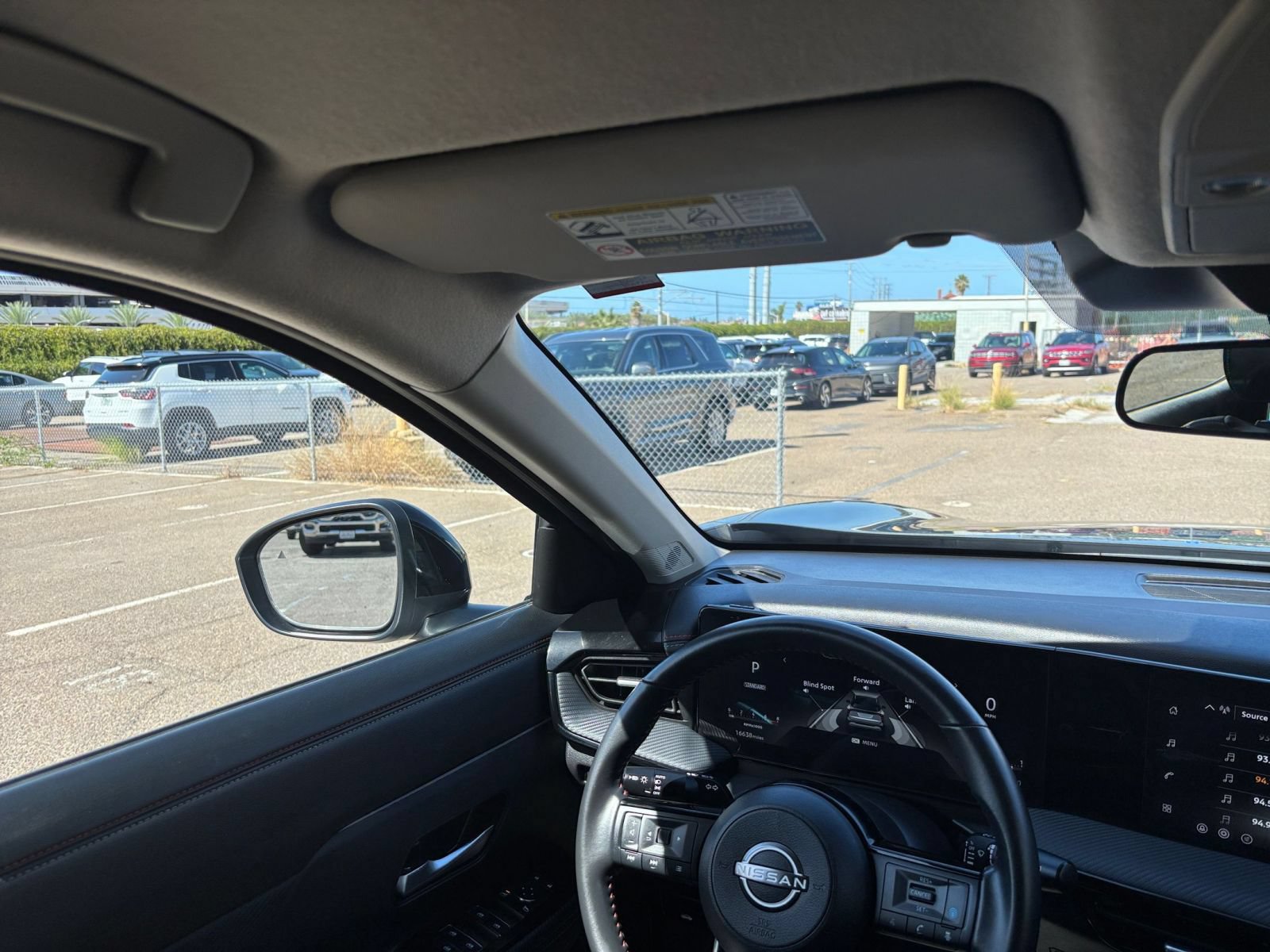 Used 2026 Nissan Kicks SR AWD/4WD image 32
