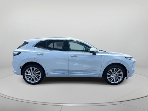 New 2025 Buick Envision Avenir image 2