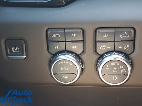 Used 2023 GMC Sierra 1500 Denali AWD/4WD image 30