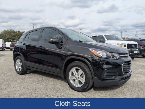 Used 2020 Chevrolet Trax LS image 2