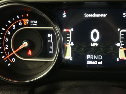 Used 2021 Jeep Wrangler Unlimited Sahara w/ Safety Group image 16