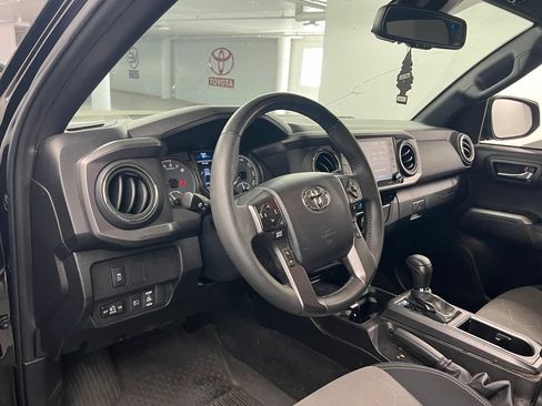 Used 2023 Toyota Tacoma TRD Off-Road w/ Black Out Package (TMS) AWD/4WD image 9