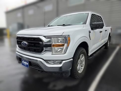 Used 2022 Ford F150 XLT w/ Trailer Tow Package AWD/4WD image 3