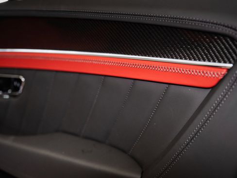 Used 2024 Bentley Continental GT V8 image 39