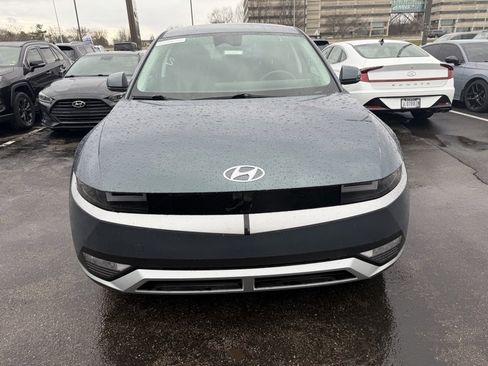 Used 2023 Hyundai Ioniq 5 SE image 2
