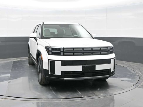 New 2026 Hyundai Santa Fe SE image 2