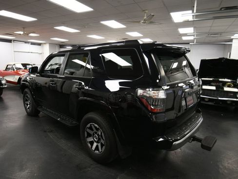 Certified 2023 Toyota 4Runner TRD Off-Road Premium image 5