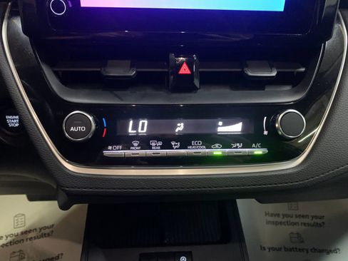 Used 2026 Toyota Corolla Cross LE FWD image 24