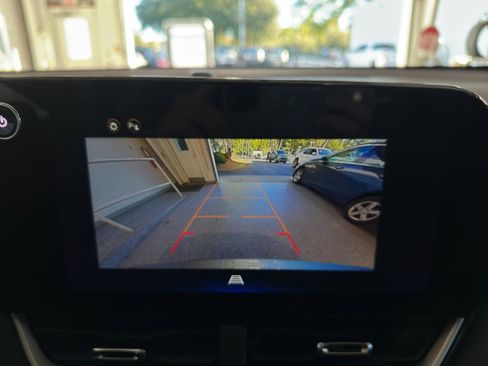 Used 2025 Chevrolet Equinox LT image 21