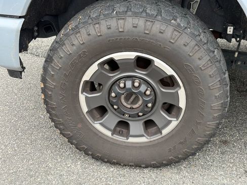 Used 2024 Ford F250 Platinum w/ Tremor Off-Road Package image 10