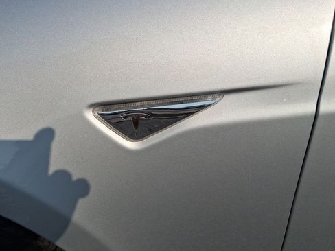 Used 2013 Tesla Model S RWD image 32