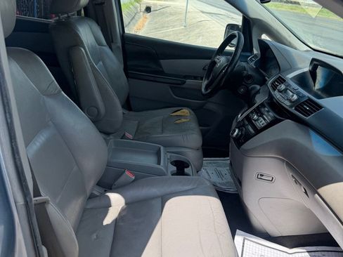 Used 2011 Honda Odyssey EX-L image 22