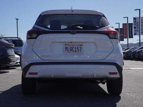 Certified 2024 Nissan Kicks S image 5