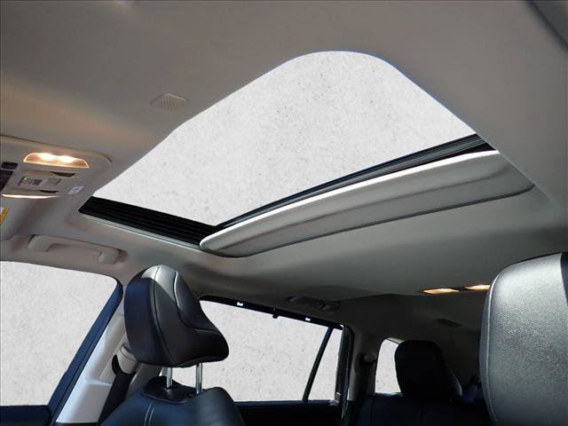 Used 2020 Toyota Highlander XLE AWD/4WD image 16