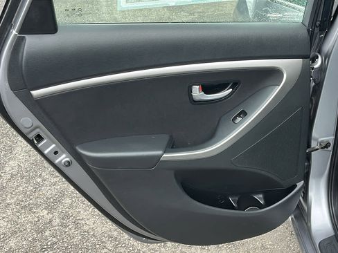 Used 2013 Hyundai Elantra GT image 18