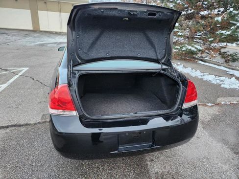 Used 2011 Chevrolet Impala LT image 14