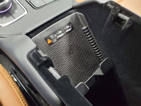 Used 2024 Cadillac XT4 Sport image 27