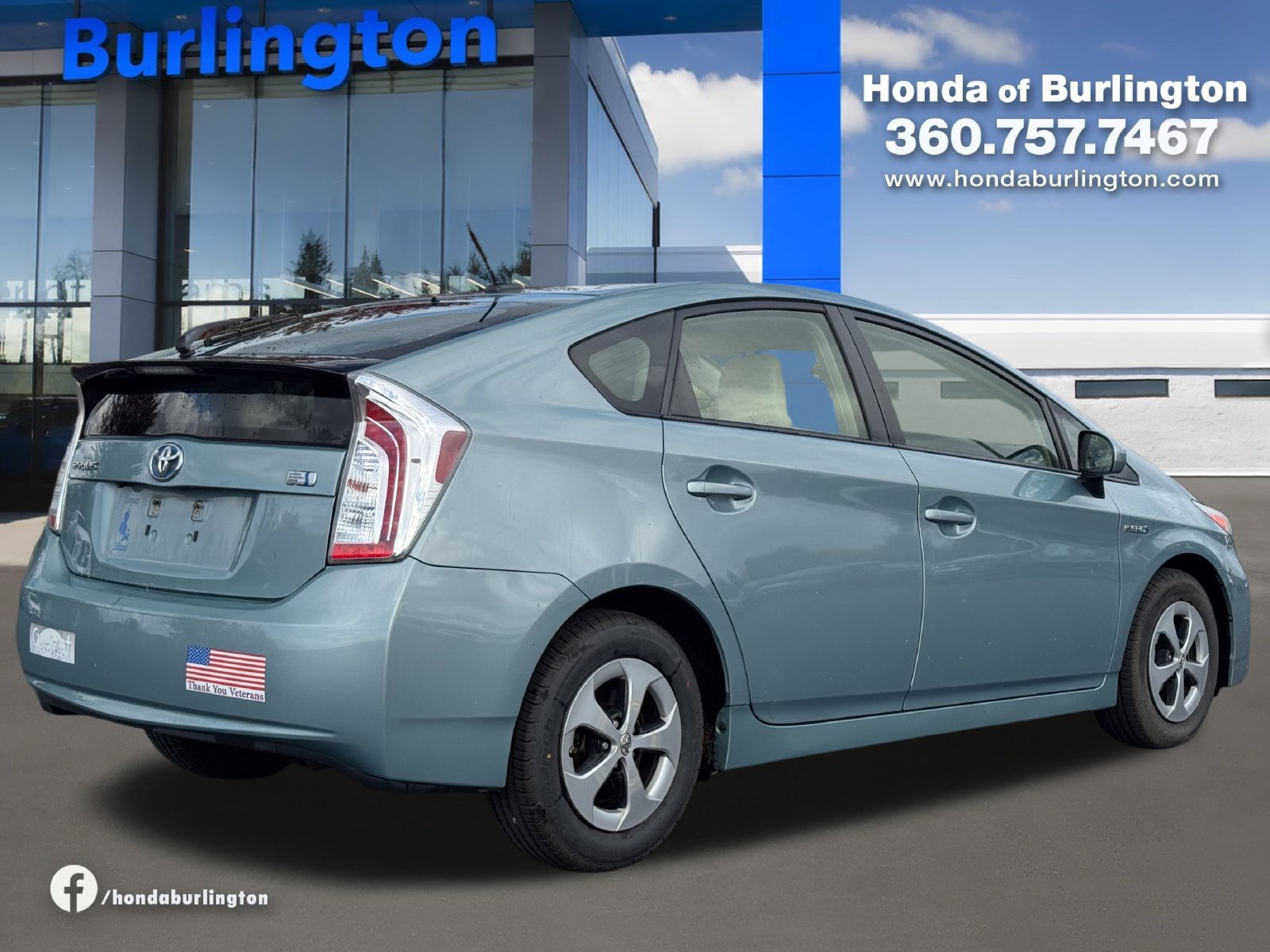 Used 2012 Toyota Prius Three w/ Protection Pkg FWD image 6