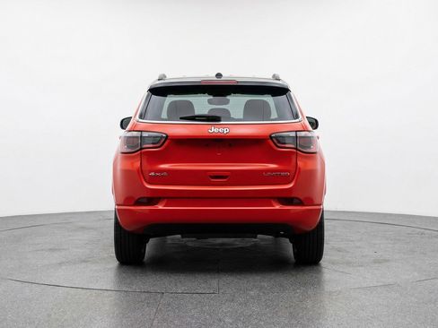 Used 2025 Jeep Compass Limited AWD/4WD image 7