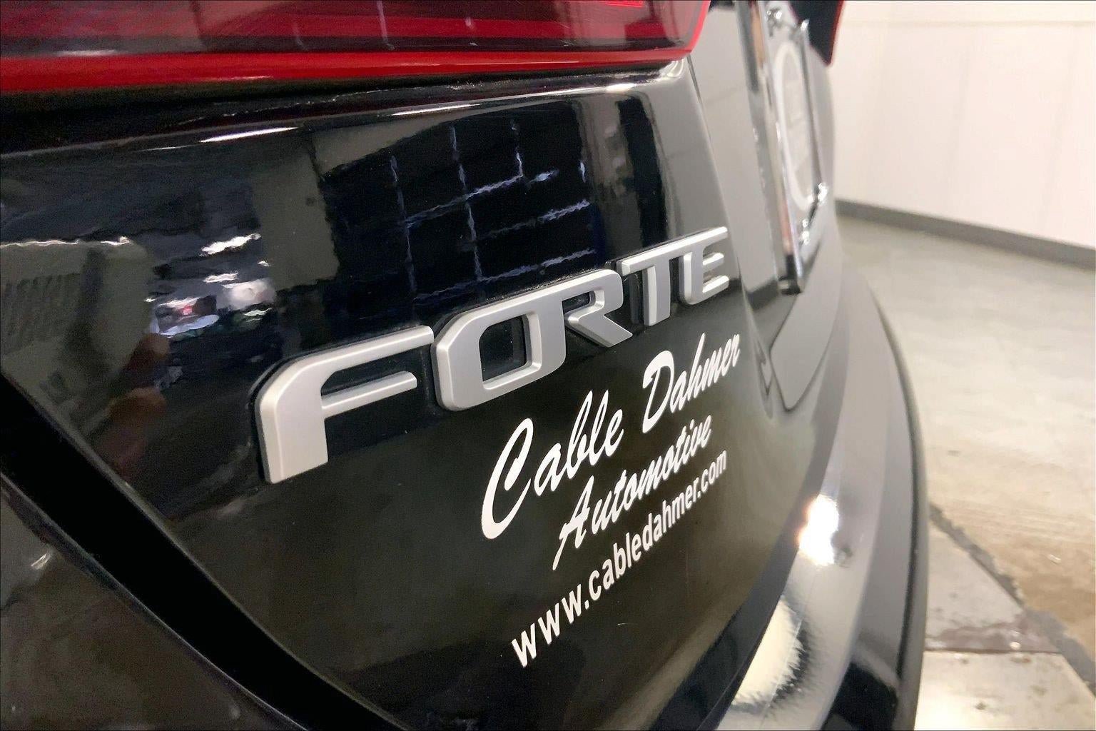 Used 2023 Kia Forte GT-Line FWD image 8