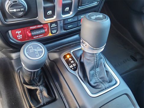 New 2025 Jeep Wrangler Rubicon image 18