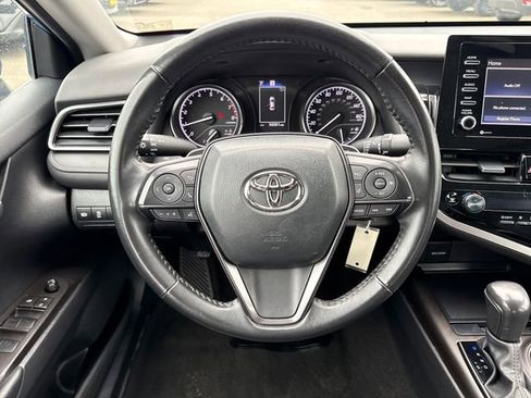 Used 2023 Toyota Camry SE image 29