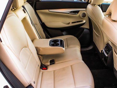 Used 2022 INFINITI QX50 Sensory image 39