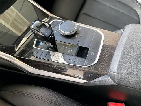 Used 2019 BMW 330i xDrive Sedan w/ Driving Assistance Package AWD/4WD image 16