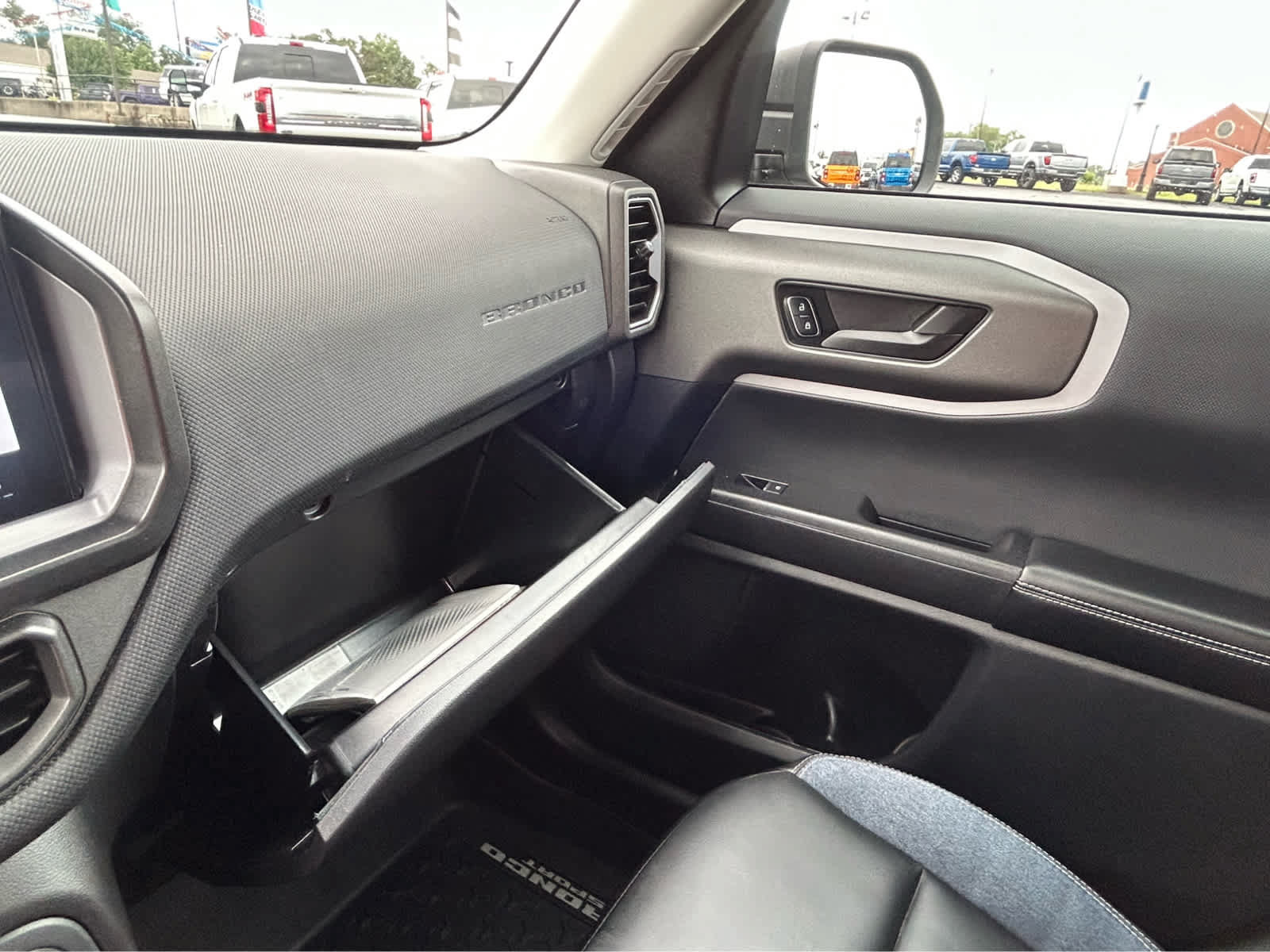 Used 2025 Ford Bronco Sport Outer Banks w/ Outer Banks Tech Package+ AWD/4WD image 65
