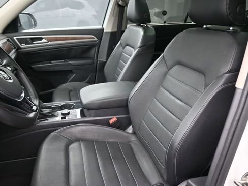 Used 2019 Volkswagen Atlas SEL Premium image 18