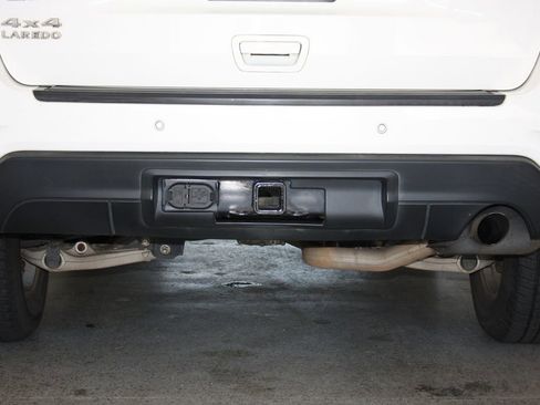 Used 2012 Jeep Grand Cherokee Laredo AWD/4WD image 10