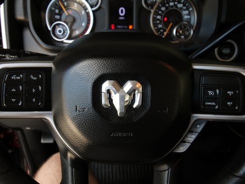 Used 2020 RAM 3500 Lone Star image 25