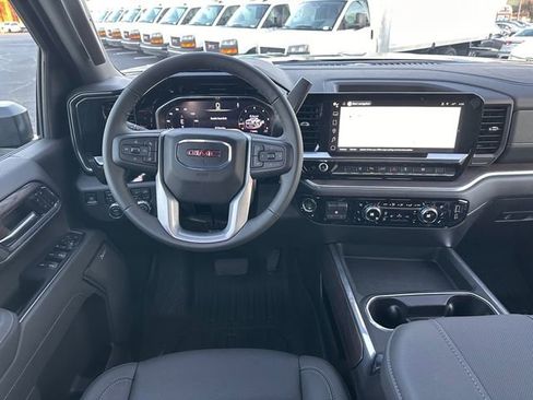 New 2026 GMC Sierra 2500 SLT w/ SLT Convenience Package image 19