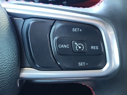 Used 2022 Jeep Wrangler Unlimited Rubicon AWD/4WD image 18