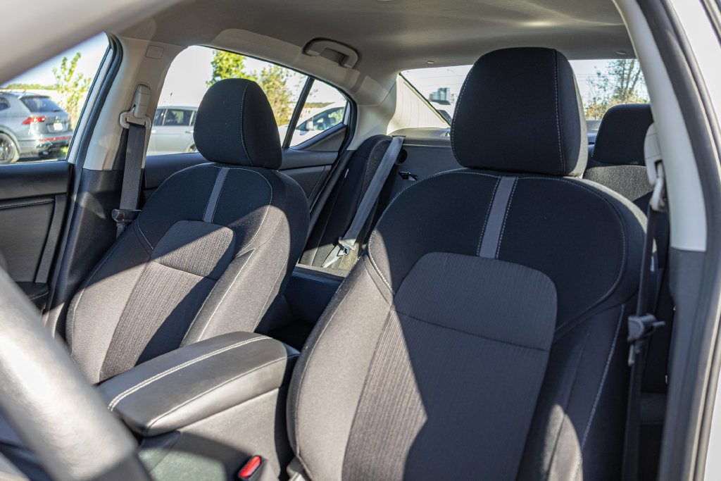 Used 2023 Nissan Sentra SV FWD image 13