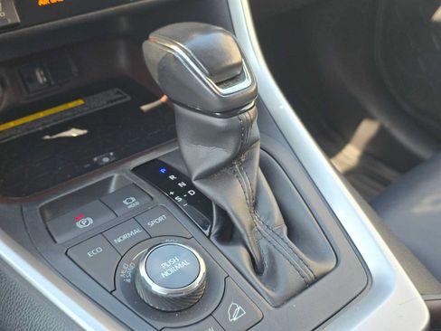 Used 2019 Toyota RAV4 Limited w/ Advanced Technology Package AWD/4WD image 28