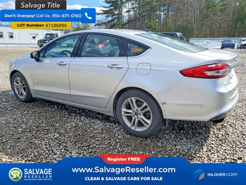 Used 2018 Ford Fusion SE image 3
