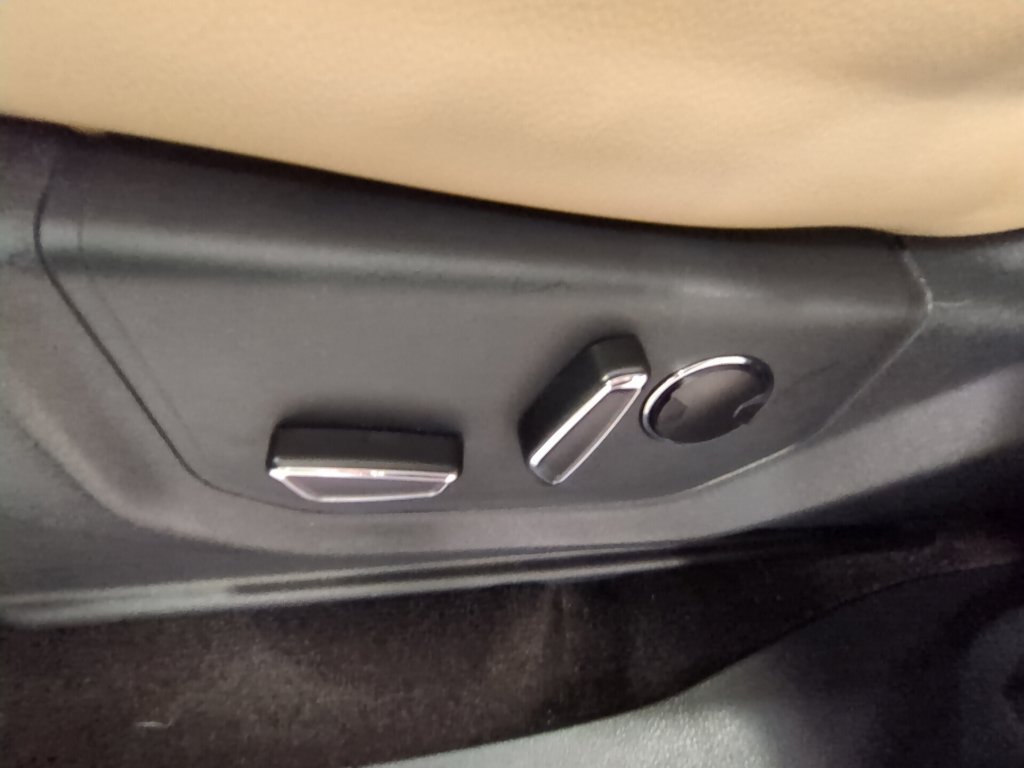 Used 2022 Ford Expedition Max Limited AWD/4WD image 12